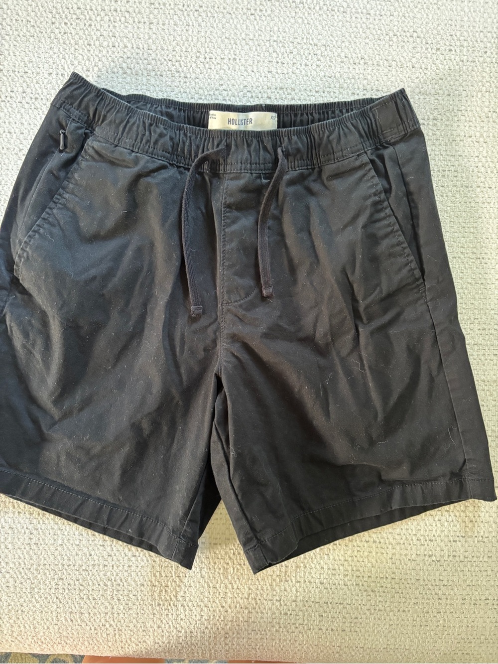Hollister Men’s Epic Flex Jogger Shorts in Black, Size XS